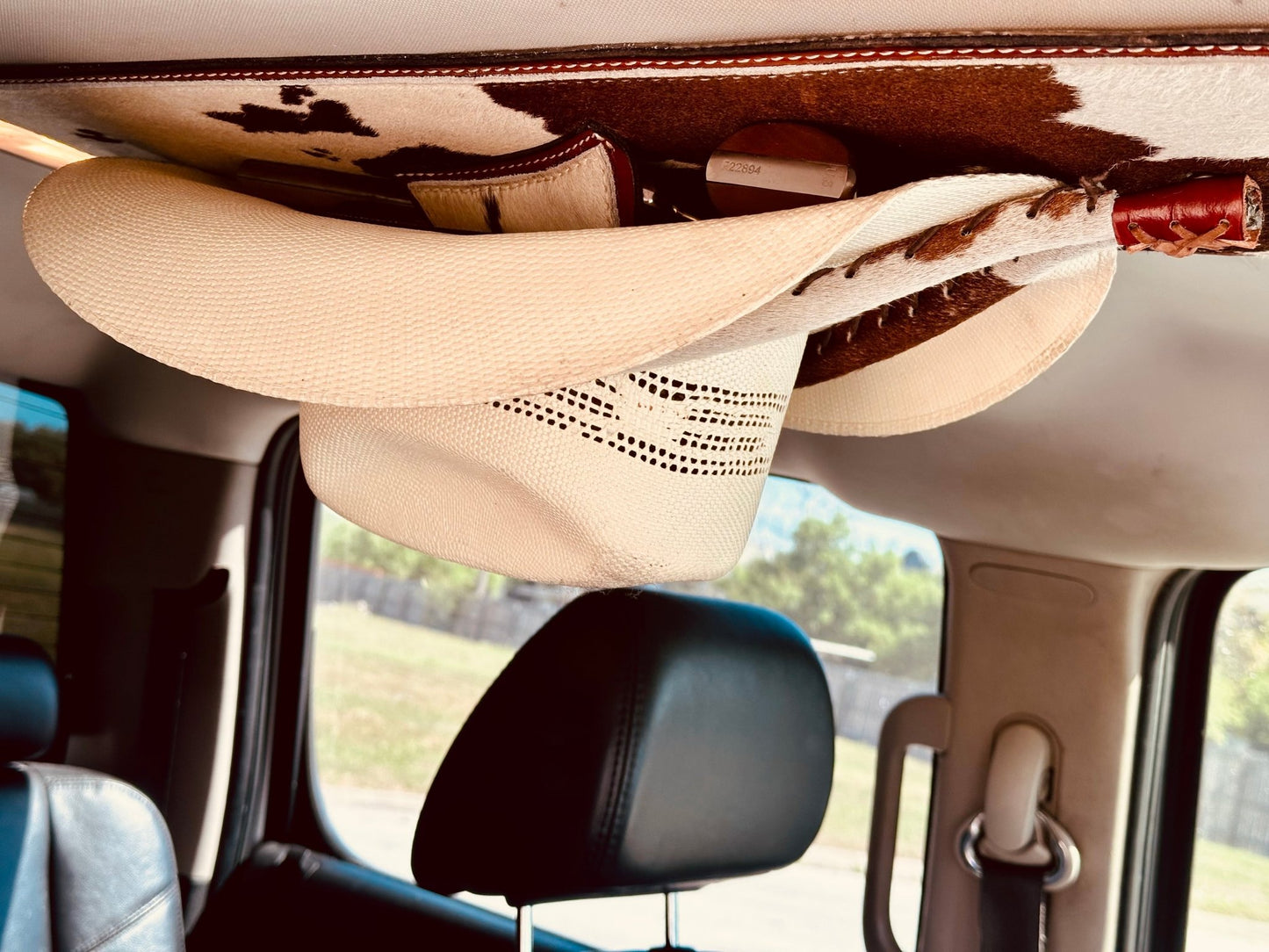 JM Paint Gun Holster Cowboy Hat Rack Edition - JM Ranch Snap Racks