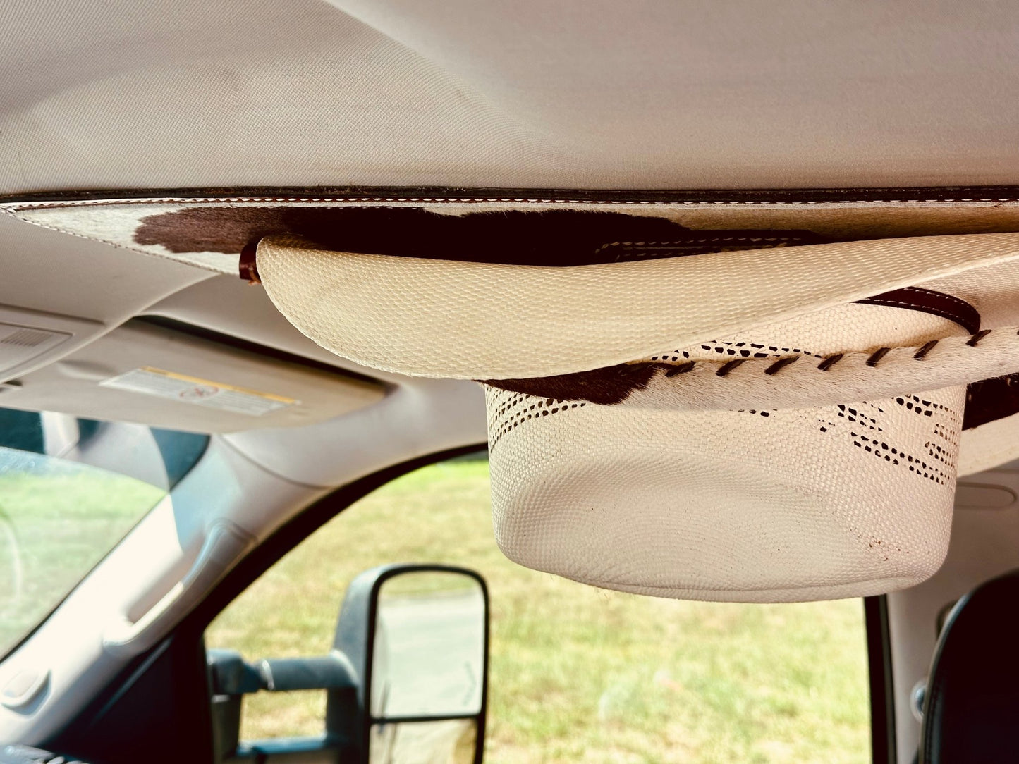 JM Paint Gun Holster Cowboy Hat Rack Edition - JM Ranch Snap Racks