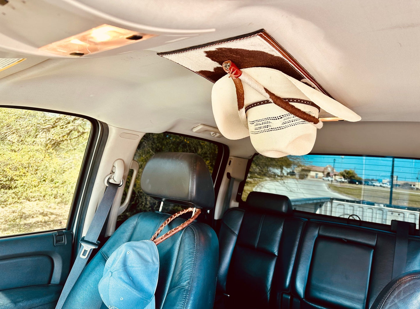 JM Paint Gun Holster Cowboy Hat Rack Edition - JM Ranch Snap Racks