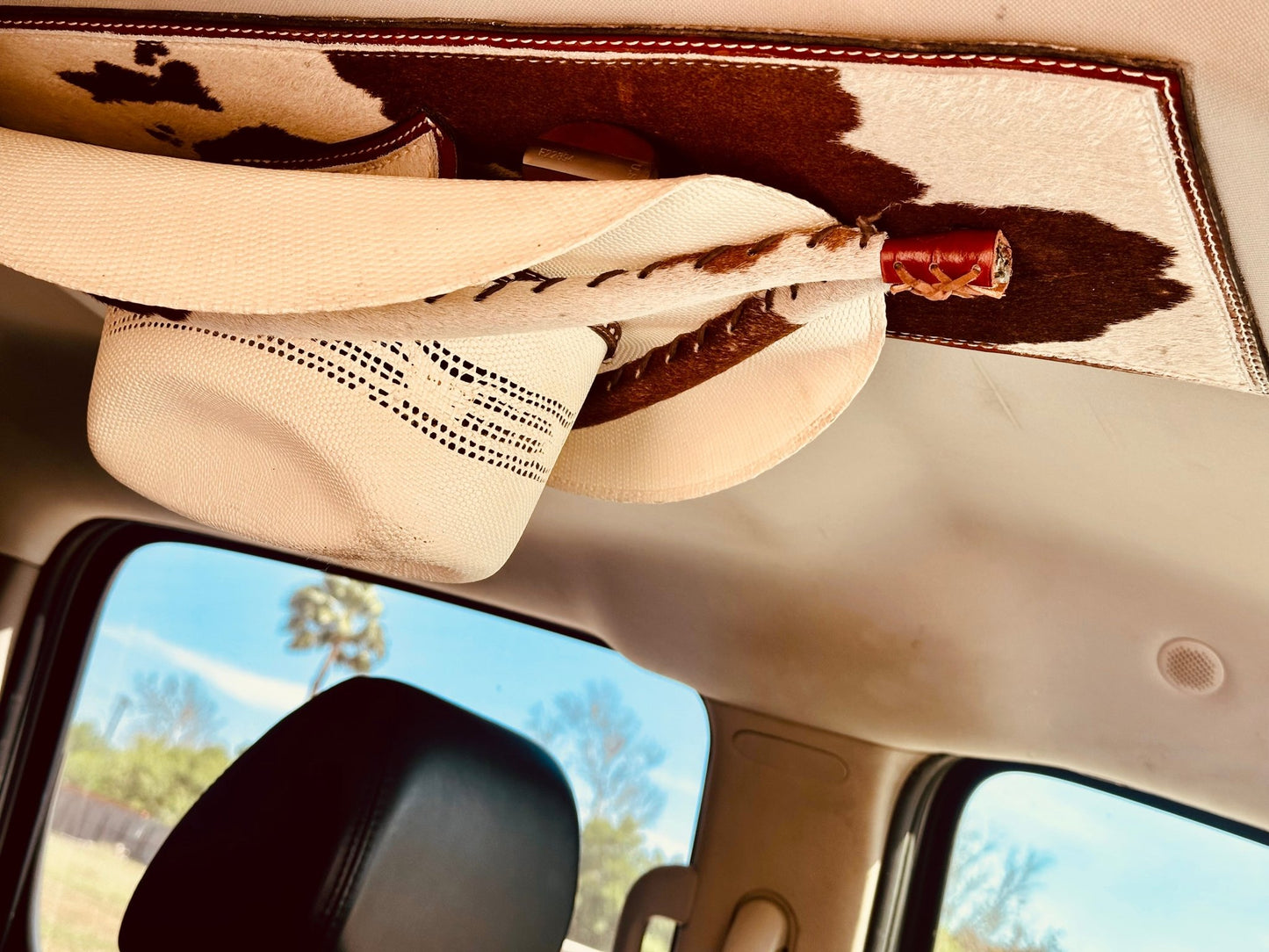 JM Paint Gun Holster Cowboy Hat Rack Edition - JM Ranch Snap Racks