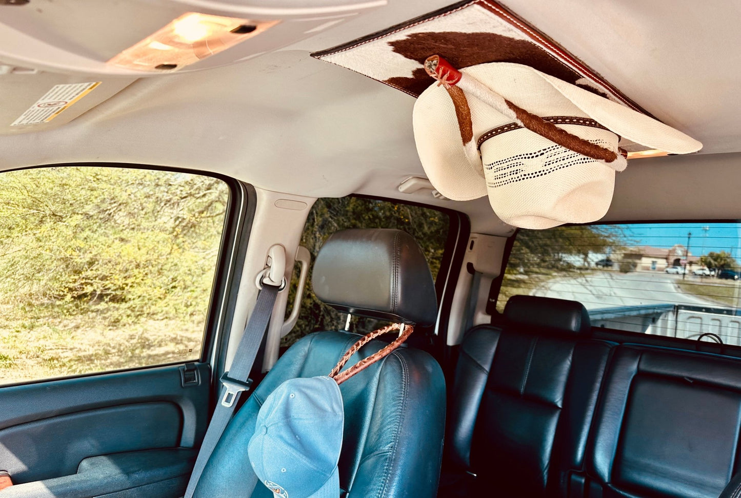 JM Paint Gun Holster Cowboy Hat Rack Edition - JM Ranch Snap Racks
