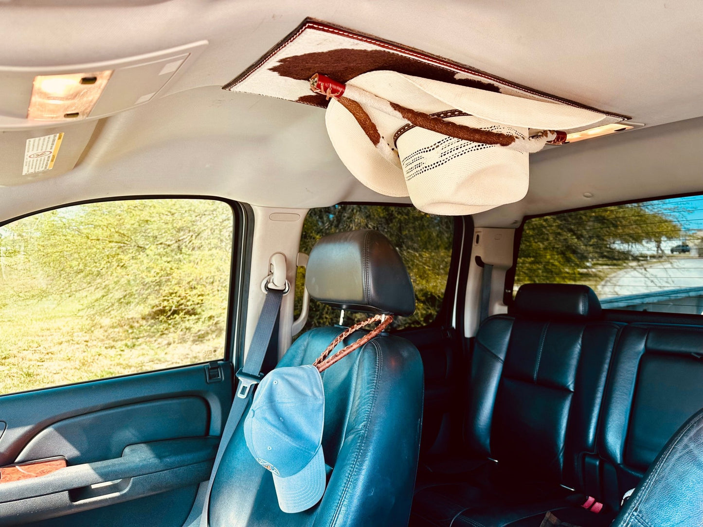 JM Paint Gun Holster Cowboy Hat Rack Edition - JM Ranch Snap Racks