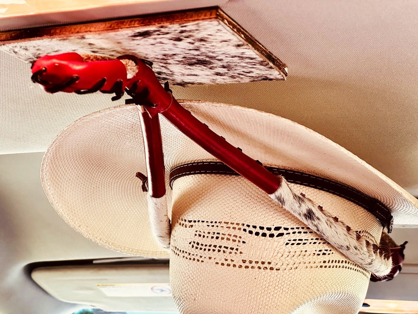 JM Red Wolf Cowboy Hat Rack Edition - JM Ranch Snap Racks