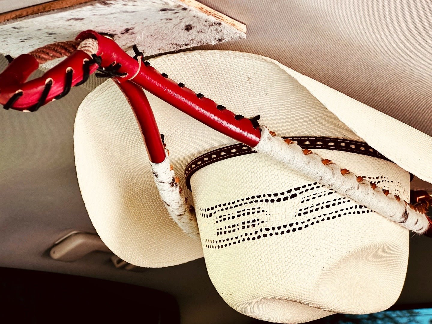 JM Red Wolf Cowboy Hat Rack Edition - JM Ranch Snap Racks