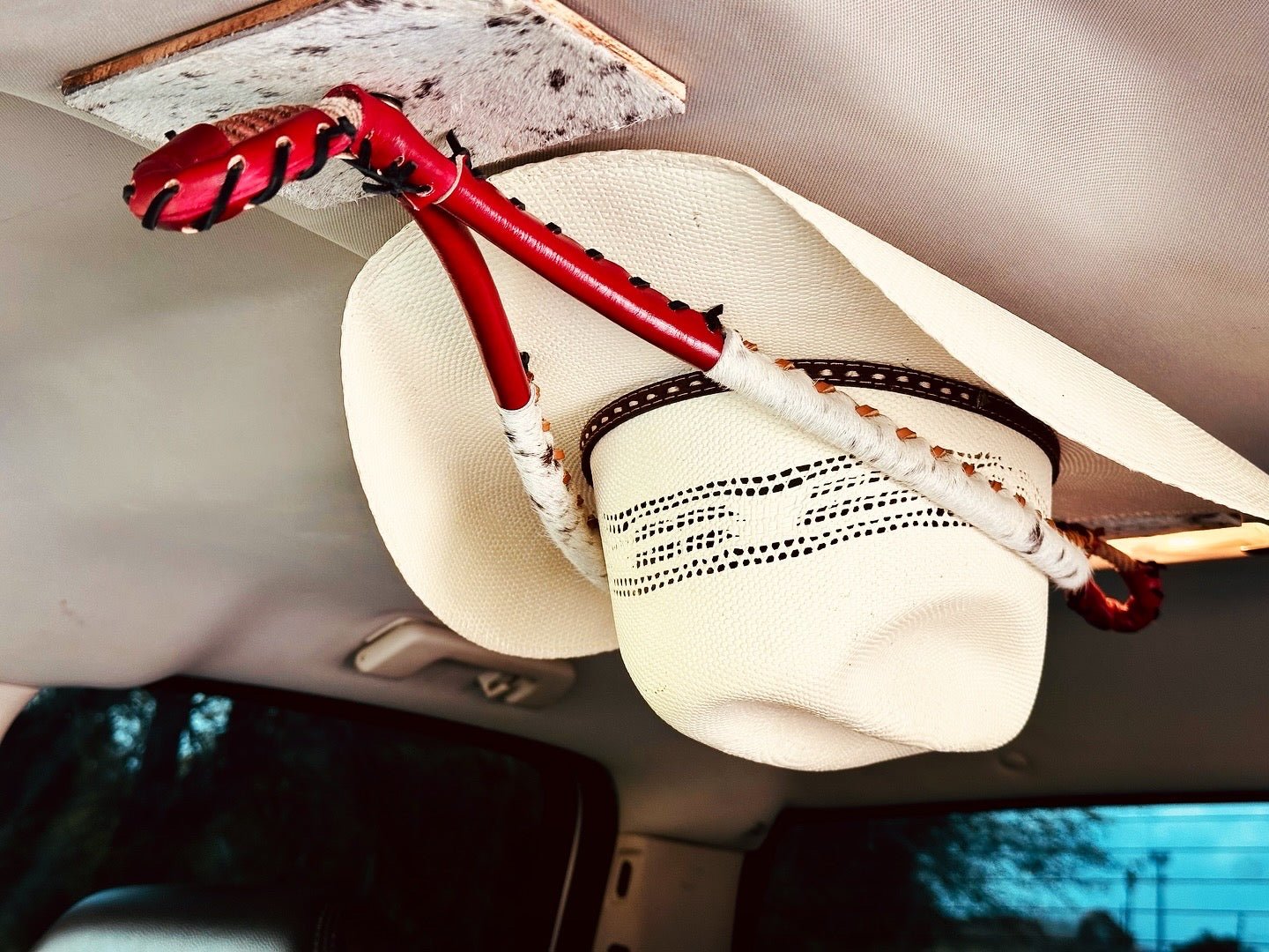 JM Red Wolf Cowboy Hat Rack Edition - JM Ranch Snap Racks