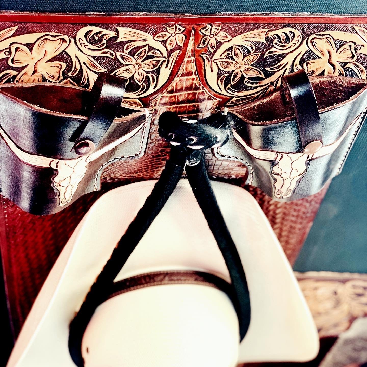 JM El Toro Prieto Edition Cowboy Hat Rack - JM Ranch Snap Racks