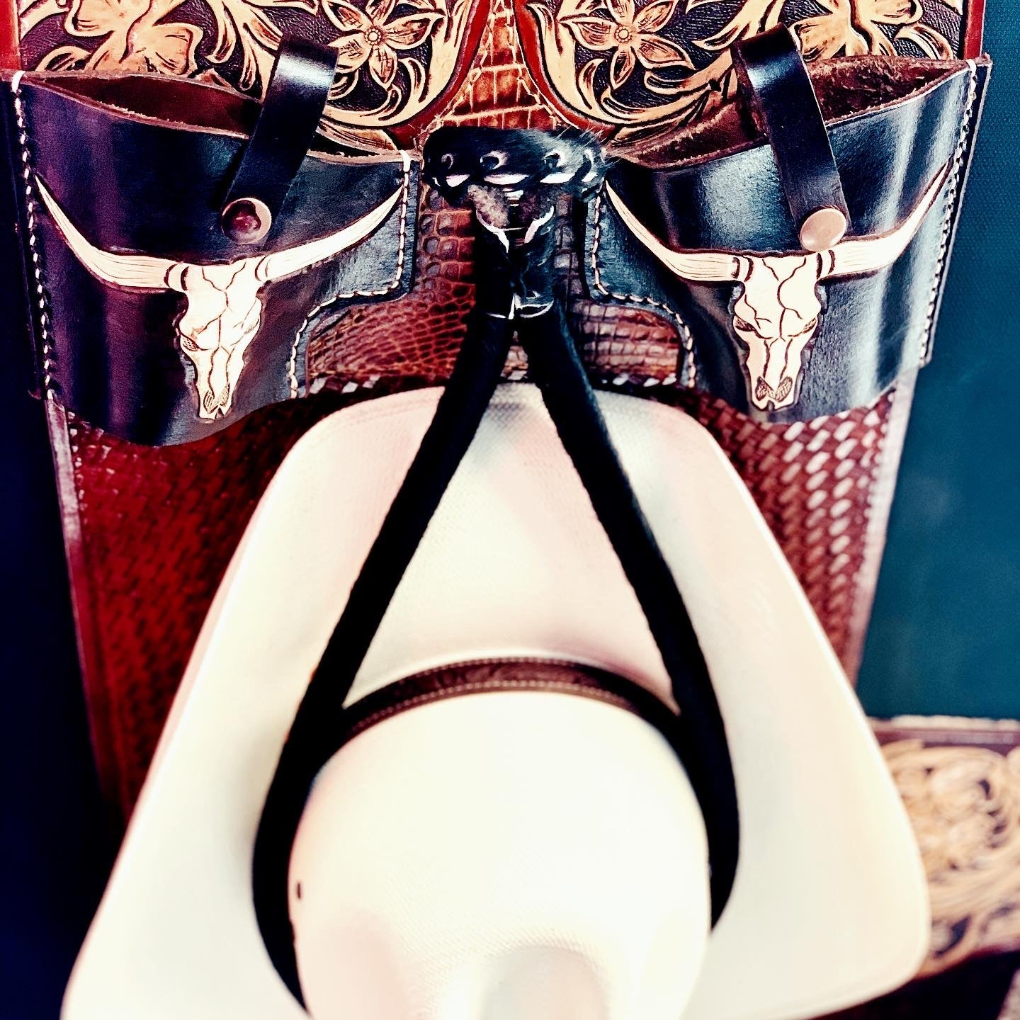 JM El Toro Prieto Edition Cowboy Hat Rack - JM Ranch Snap Racks