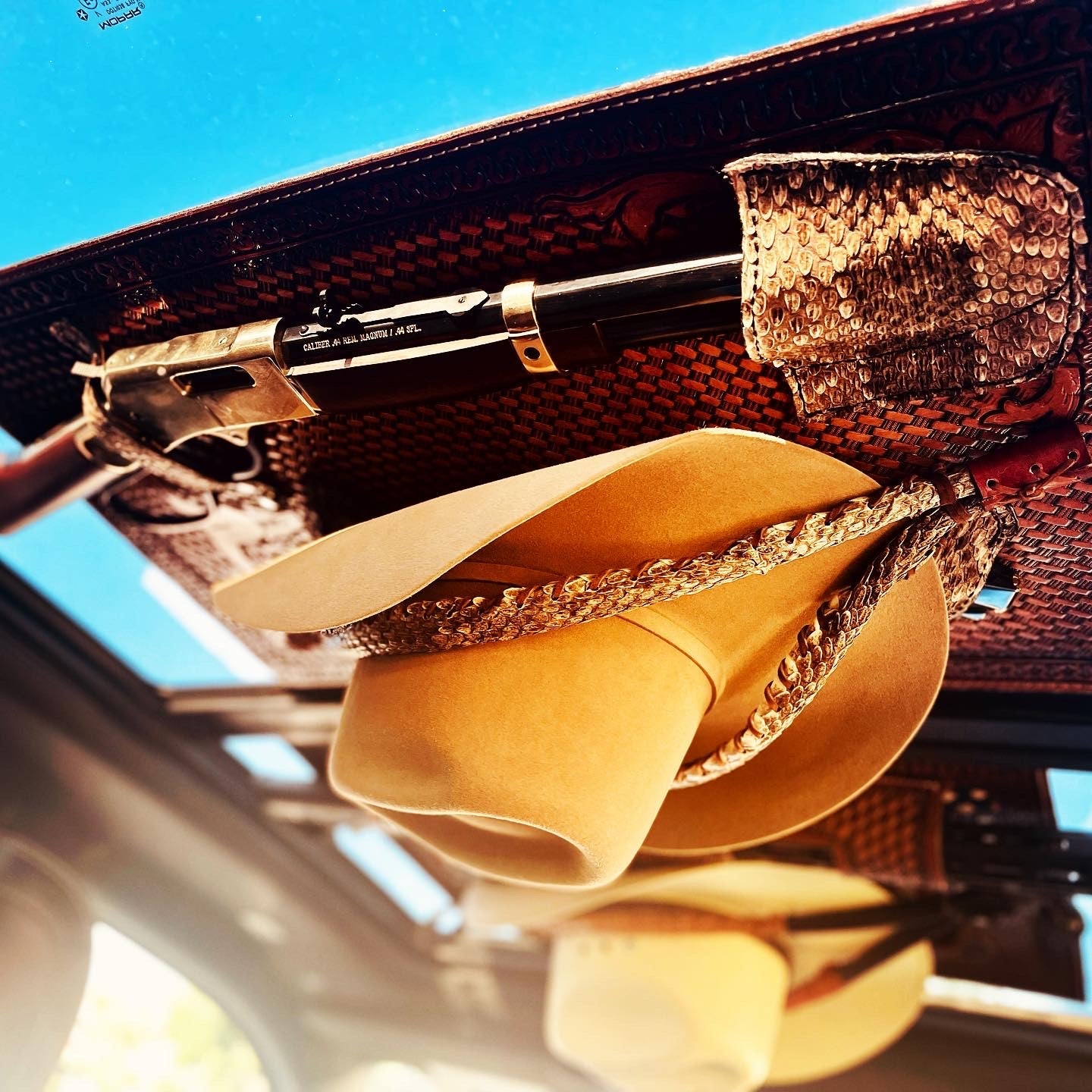 JM Mares Leg Rattlesnake Gun Holster Cowboy Hat Rack Edition – JM Ranch ...