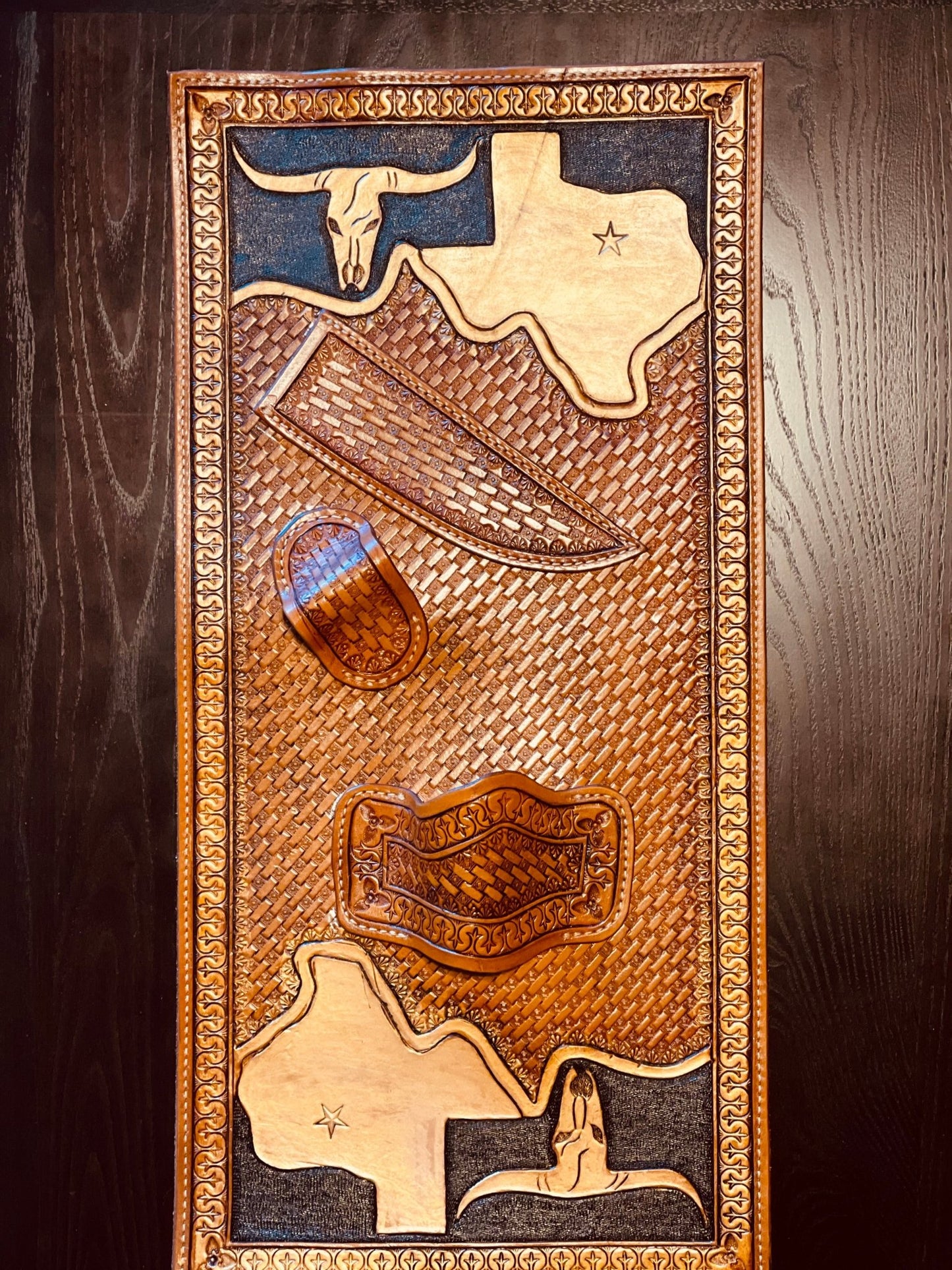 JM Texas Outlaw Edition Cowboy Hat Rack Gun Holster & Dagger Tooled Leather Mount. - JM Ranch Snap Racks